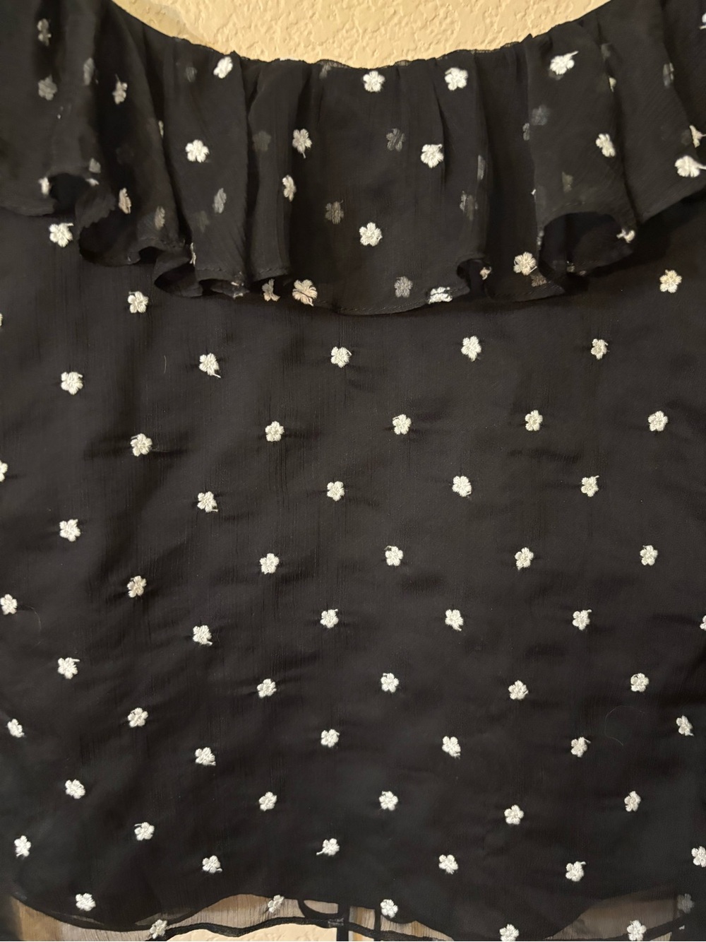 NWT Wayf Blouse XS Black White Floral Ruched Sheer Long-Sleeve Ruffle Crop Top - Picture 8 of 16